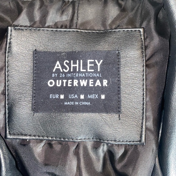 Ashley By 26 International Black Faux Leather Jacket - Picture 4 of 5